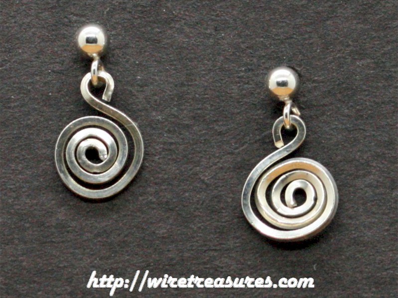 Curly Earrings with Ball Pst
